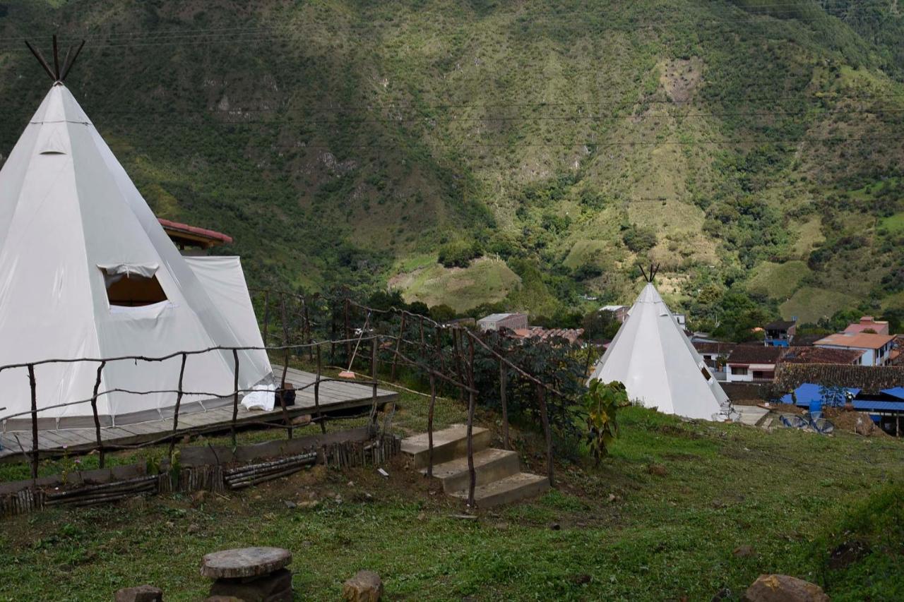 Hostal Las Valkirias Matanza ภายนอก รูปภาพ