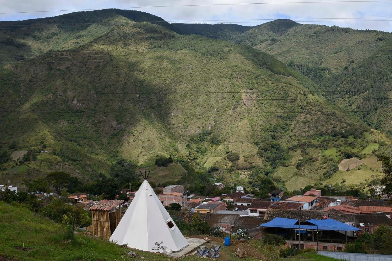 Hostal Las Valkirias Matanza ภายนอก รูปภาพ