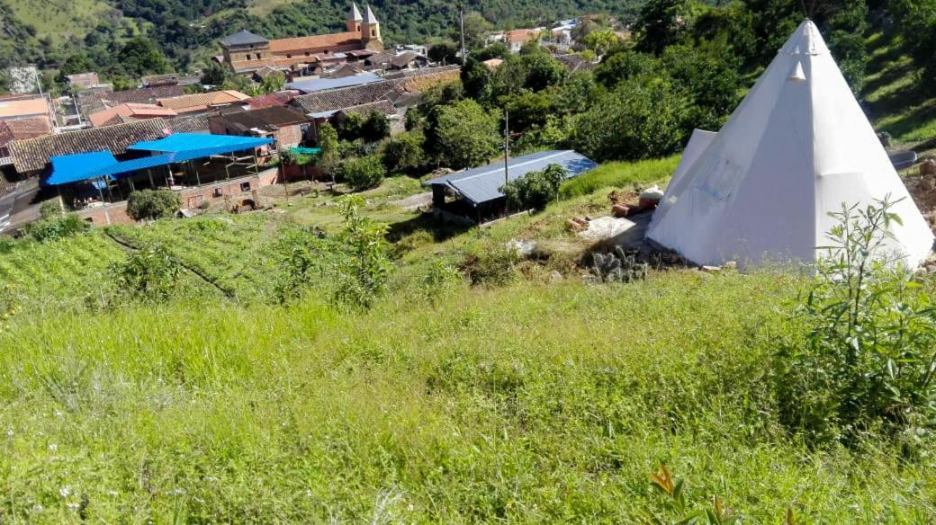 Hostal Las Valkirias Matanza ภายนอก รูปภาพ